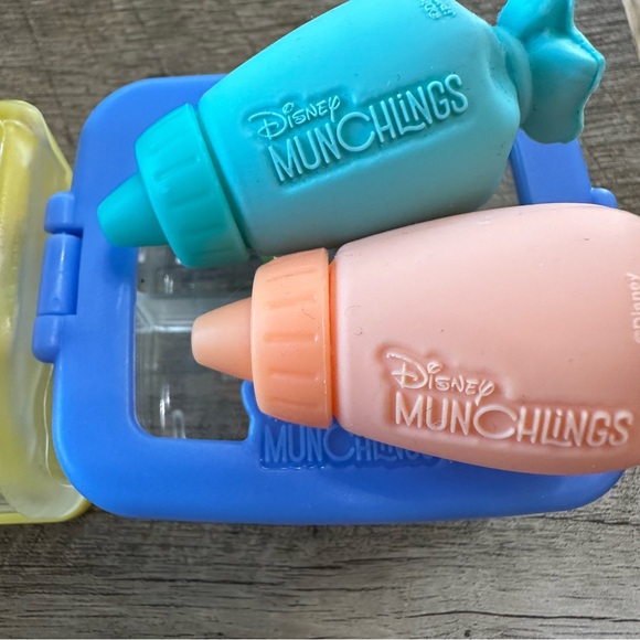 Lot of 14 Disney Munchlings Scented Figures & Playsets - Picture 6 of 8